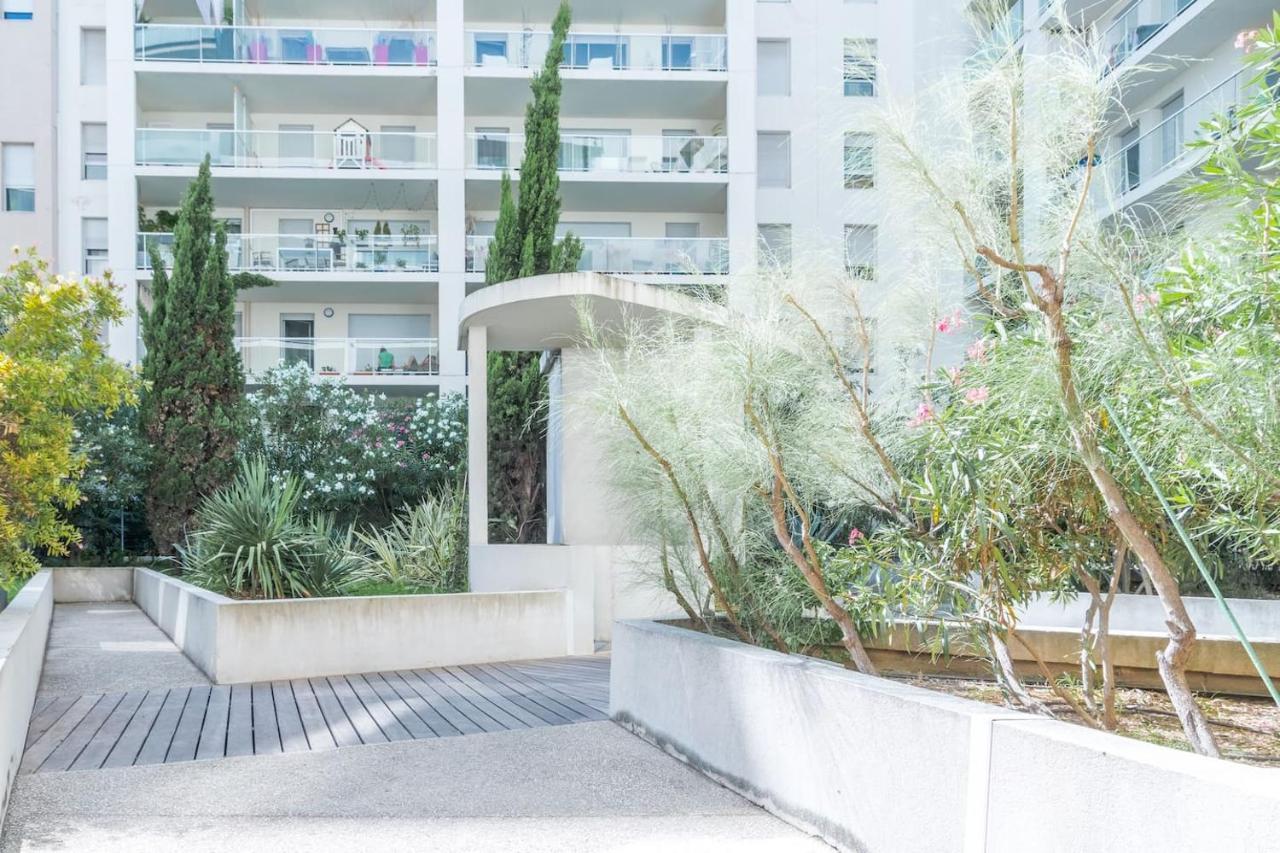 T2 Panier Avec Loggia Apartment